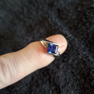 Sapphire ring
